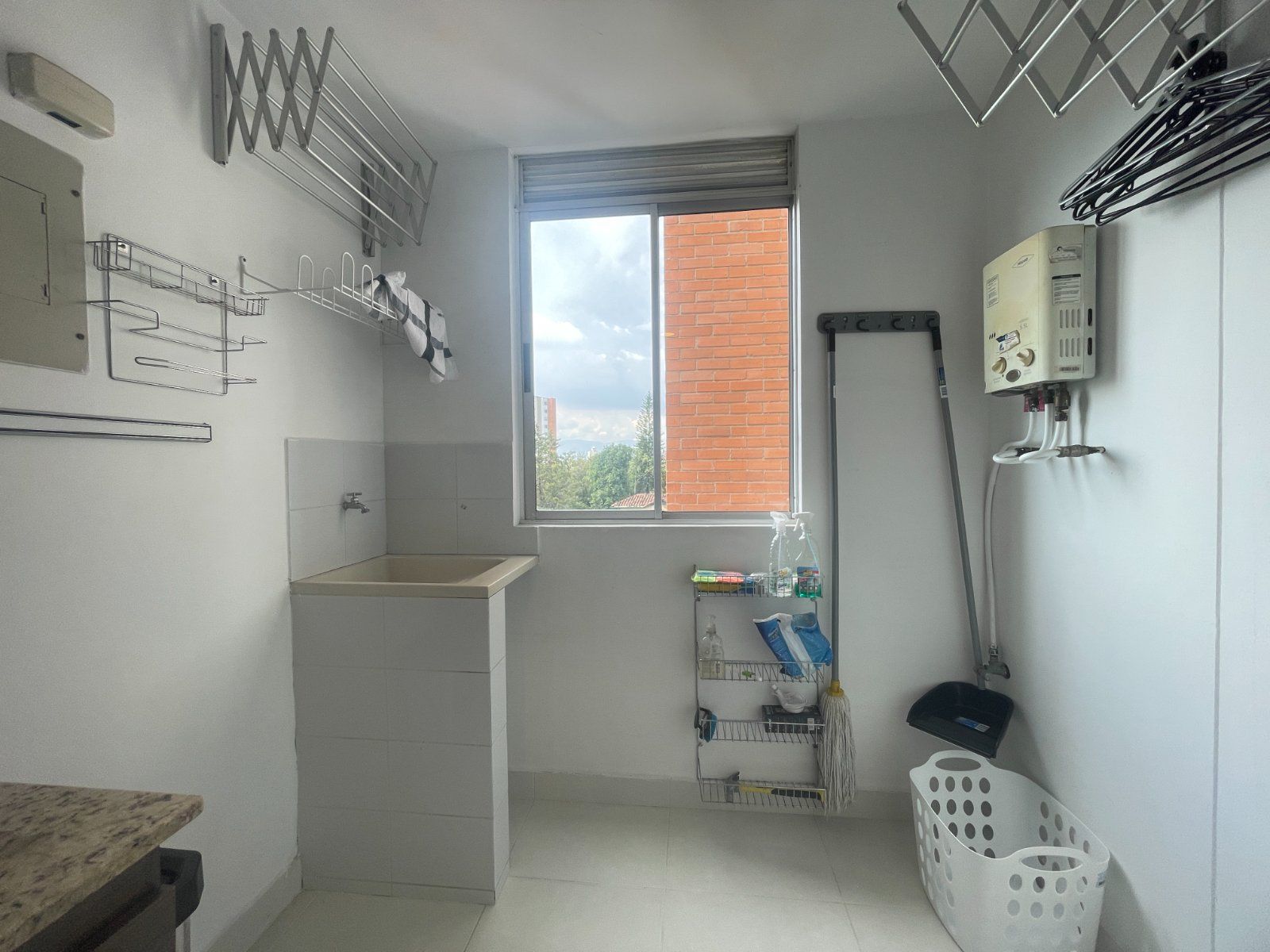 Apartamento en venta en Loma Del Esmeraldal, Envigado · foto 16 de 19