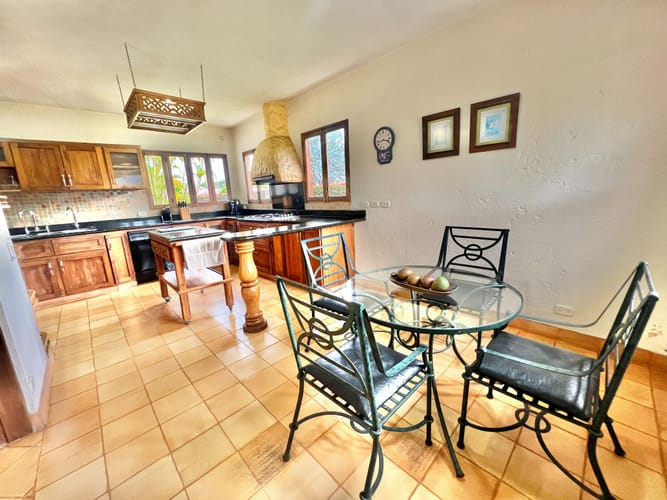 Casa de 4 alcobas en venta en Llano Grande, Rionegro, 450 m² · foto 9 de 21