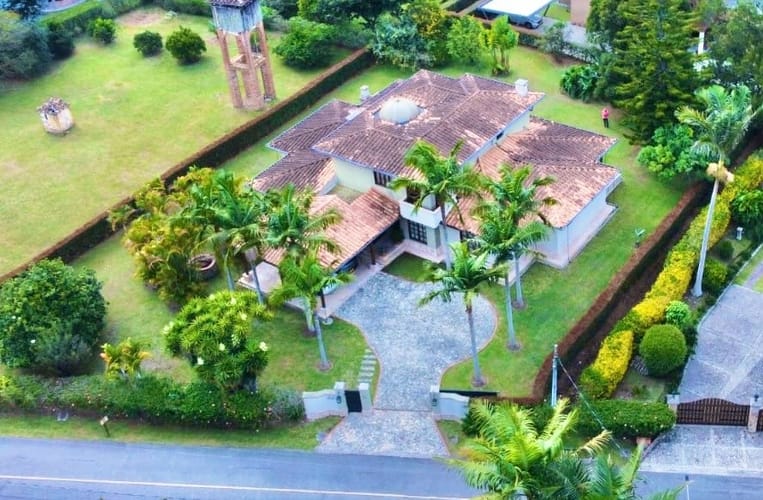 Casa de 4 alcobas en venta en Llano Grande, Rionegro, 450 m² · foto 20 de 21