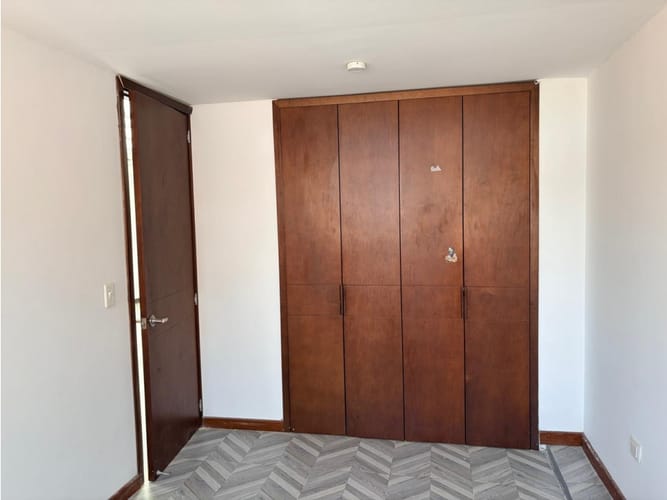 Apartamento de 6 alcobas en venta en La Estrada, Bogotá, 400 m² · foto 15 de 20