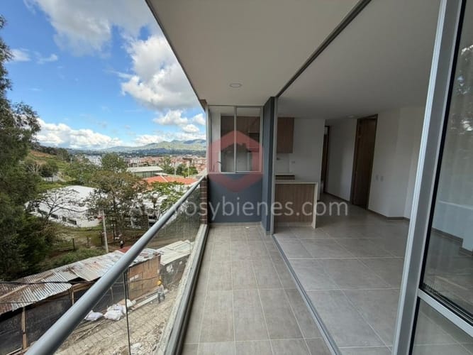 Apartamento de 2 alcobas en venta en La Ceja, 64 m² · foto 4 de 10