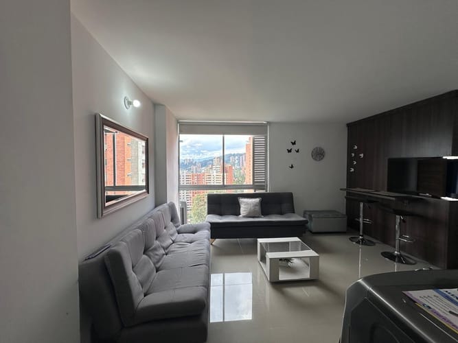 Apartamento de 1 alcoba en arriendo en Los Naranjos, Medellín, 35 m² · foto 6 de 13