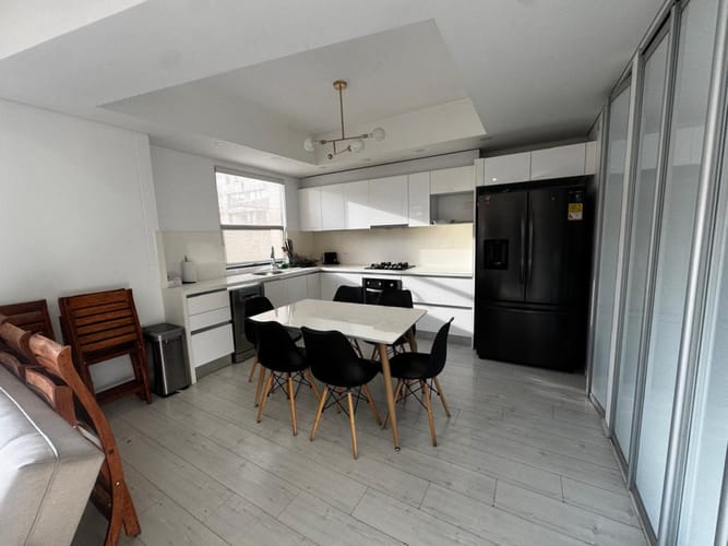 Apartamento de 2 alcobas en arriendo en Chicó Navarra, Bogotá, 82 m² · foto 7 de 24