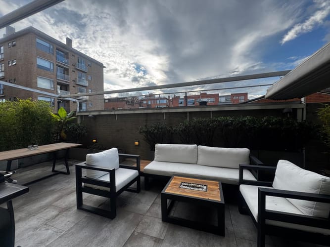 Apartamento de 2 alcobas en arriendo en Chicó Navarra, Bogotá, 82 m² · foto 17 de 24