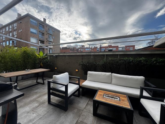 Apartamento de 2 alcobas en arriendo en Chicó Navarra, Bogotá, 82 m² · foto 18 de 24