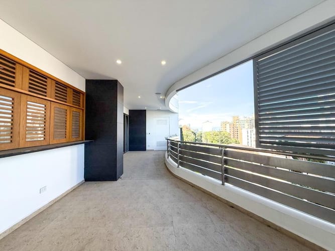 Apartamento de 3 alcobas en venta en 10 De Mayo Santa Barbara, Bucaramanga, 278 m² · foto 5 de 18