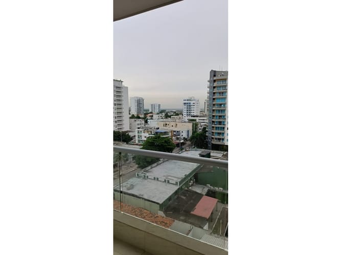 Apartamento de 2 alcobas en venta en Crespo, Cartagena, 99 m² · foto 2 de 24