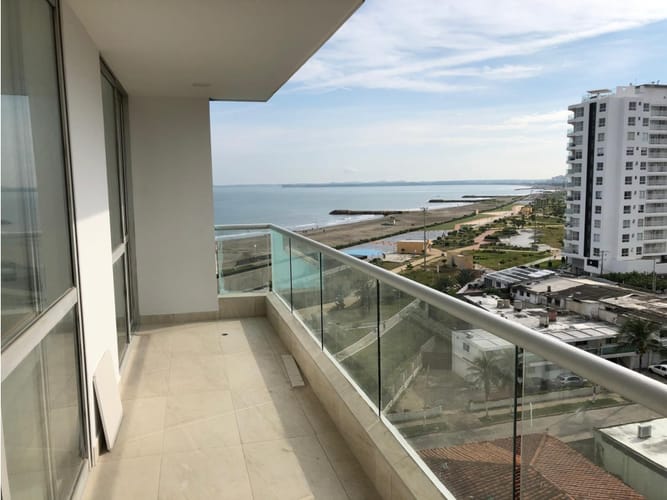Apartamento de 2 alcobas en venta en Crespo, Cartagena, 99 m² · foto 3 de 24