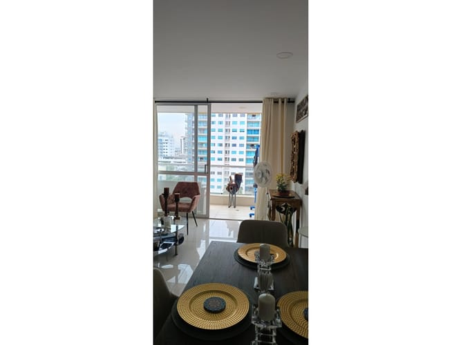 Apartamento de 2 alcobas en venta en Crespo, Cartagena, 99 m² · foto 5 de 24
