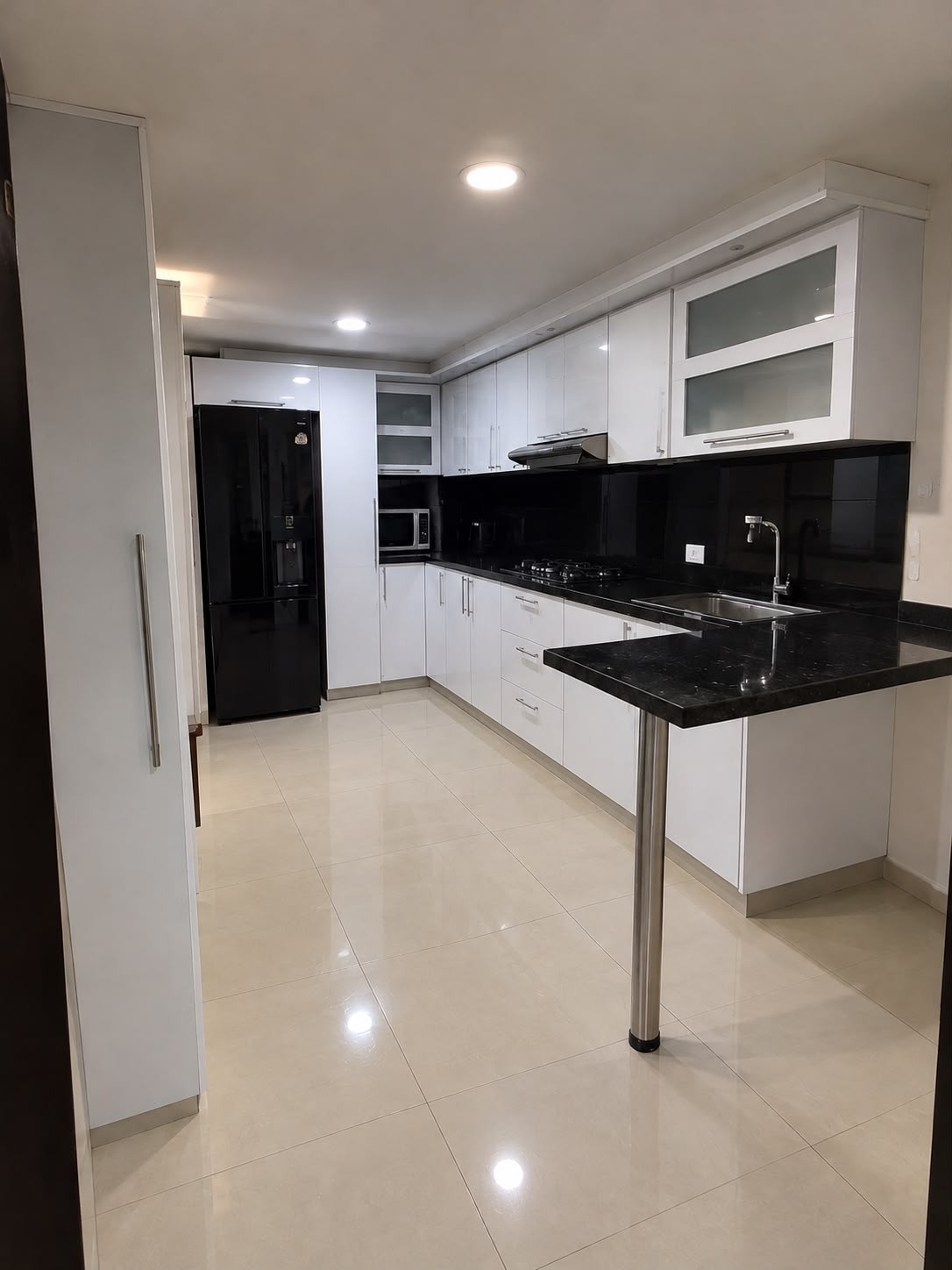 Casa en venta en Modelia Occidental, Bogotá · foto 4 de 16