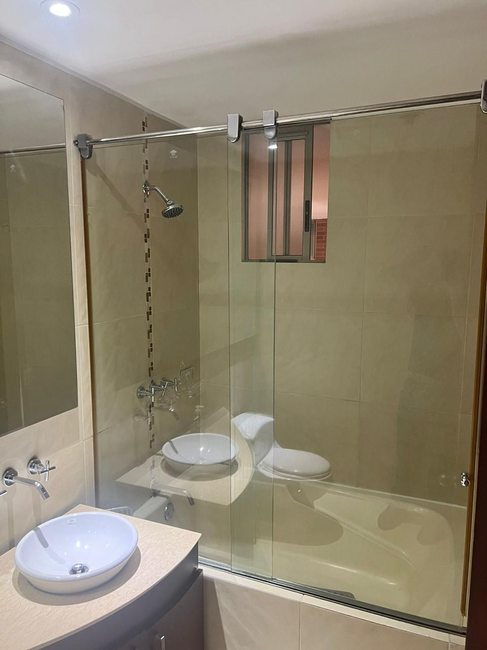 Apartamento en venta en Santa Barbara, Bogotá · foto 15 de 19