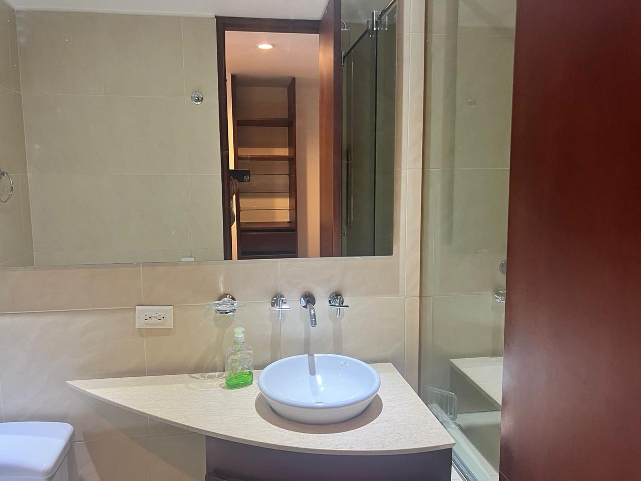 Apartamento en venta en Santa Barbara, Bogotá · foto 16 de 19
