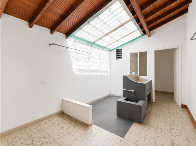 Casa de 4 alcobas en venta en Suramericana, Medellín, 165 m² · foto 12 de 13
