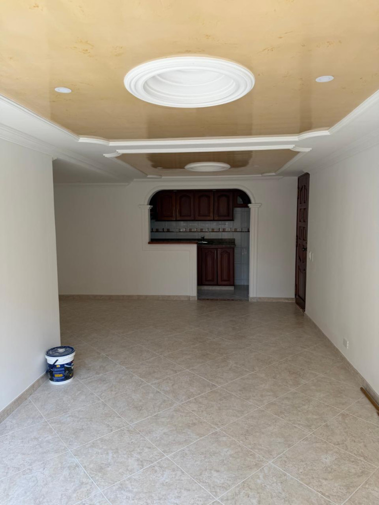 Apartamento en arriendo en Los Colores, Medellín · foto 4 de 12