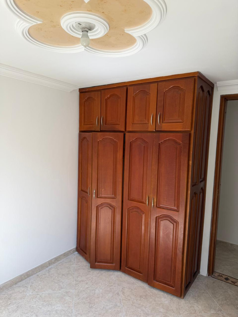 Apartamento en arriendo en Los Colores, Medellín · foto 6 de 12