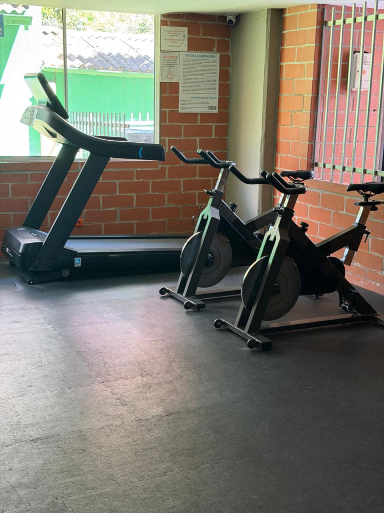 Apartamento en arriendo en Los Colores, Medellín · foto 11 de 12