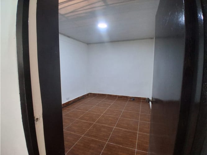 Casa de 5 alcobas en venta en La Vieja Libertad, Armenia, 84 m² · foto 3 de 14