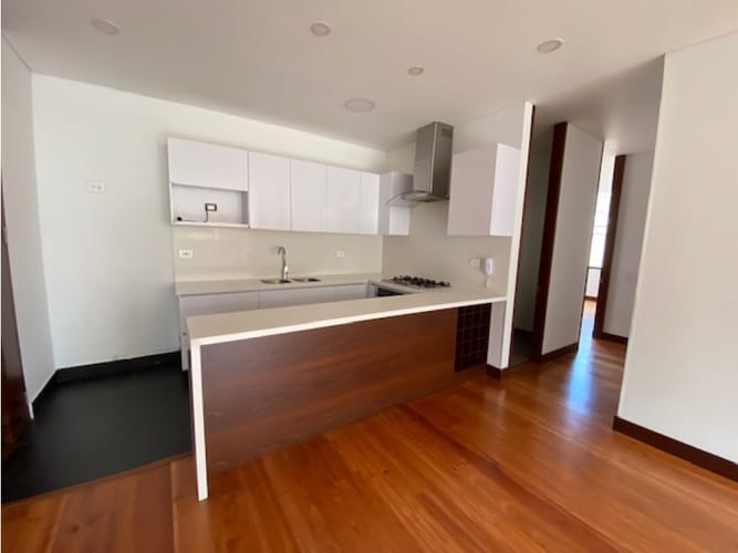 Apartamento de 3 alcobas en venta en Santa Ana, Bogotá, 130 m² · foto 3 de 17