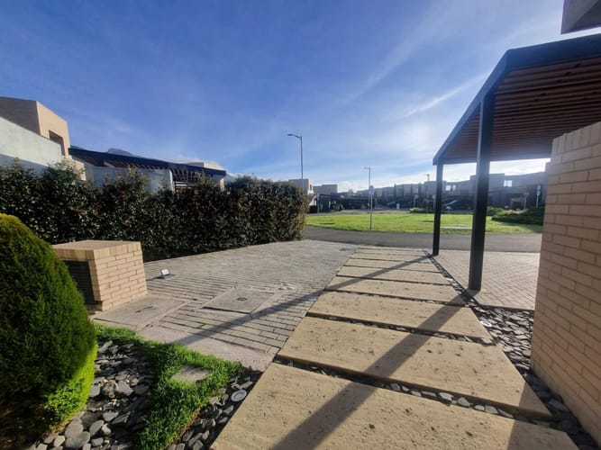 Casa de 3 alcobas en venta en Siberia, Cota, 192 m² · foto 2 de 20
