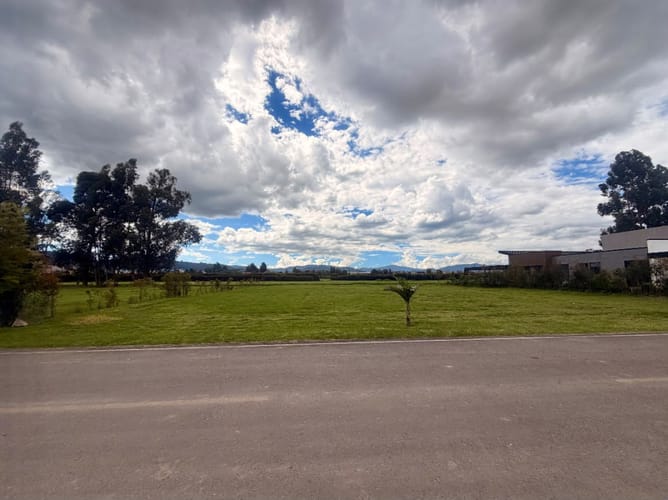 Lote en venta en Samaria, Chía · foto 2 de 5
