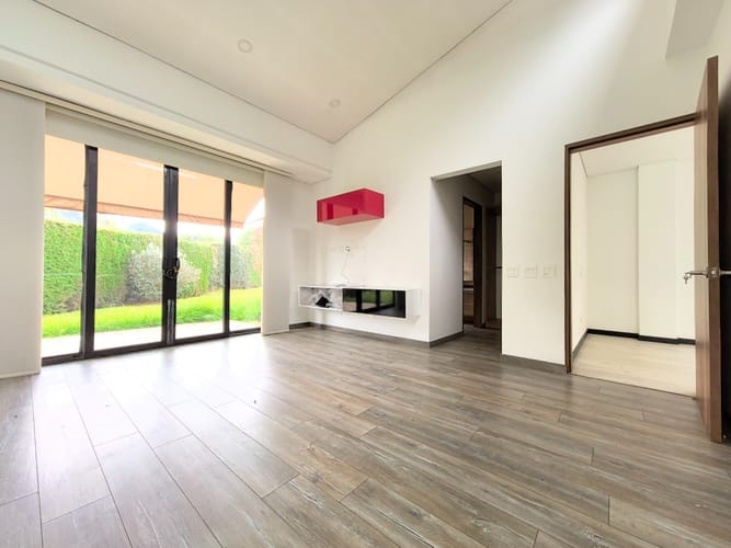 Casa de 7 alcobas en venta en Cota · foto 8 de 24