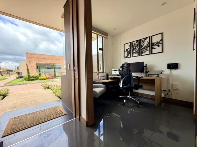 Casa de 3 alcobas en venta en Hacienda Fontanar, Cajicá, 153 m² · foto 2 de 21
