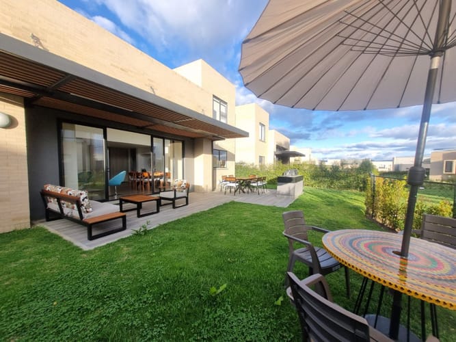 Casa de 3 alcobas en arriendo en Siberia, Cota, 222 m² · foto 2 de 24