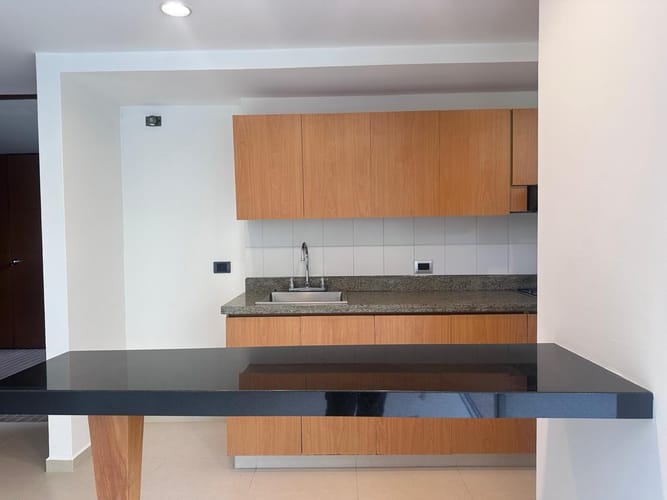 Apartamento de 1 alcoba en venta en El Poblado, Medellín, 57 m² · foto 6 de 15