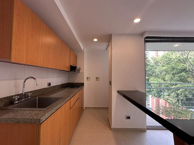 Apartamento de 1 alcoba en venta en El Poblado, Medellín, 57 m² · foto 5 de 15