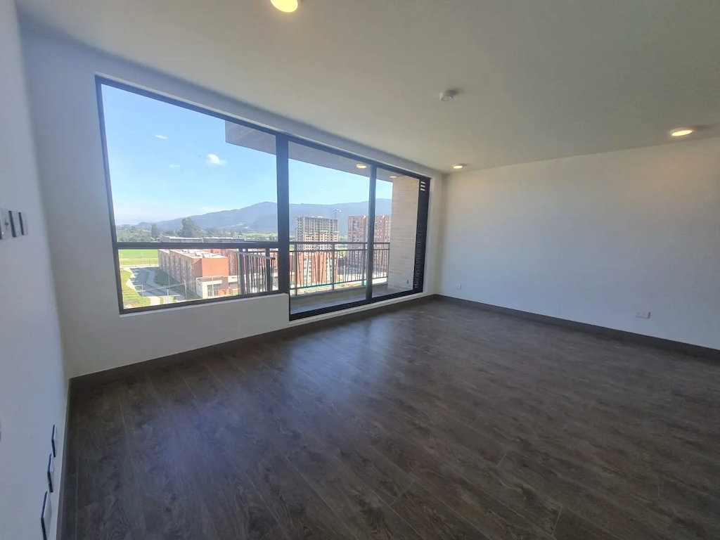 Apartamento en venta en Lagos De Torca, Bogotá · foto 4 de 17