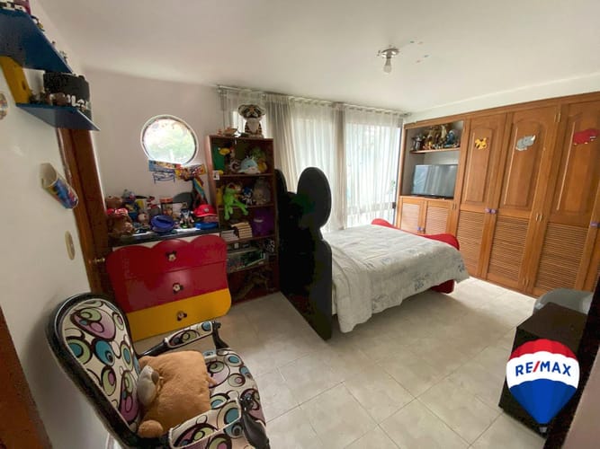 Casa en venta en Colina Campestre, Bogotá · foto 9 de 13