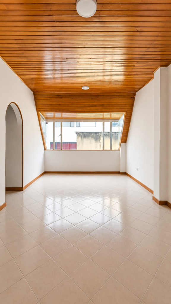Apartamento en venta en Cedro Golf, Bogotá · foto 3 de 17
