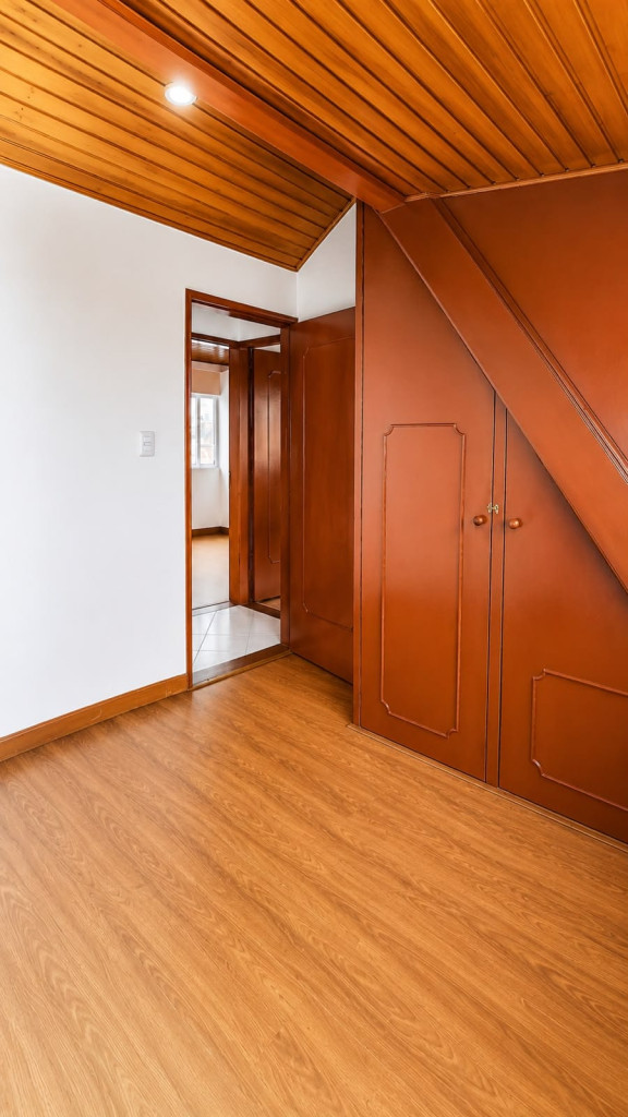Apartamento en venta en Cedro Golf, Bogotá · foto 8 de 17