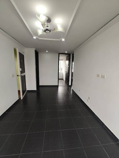 Apartamento de 3 alcobas en arriendo en Floralia I Sector, Bogotá, 53 m² · foto 4 de 23