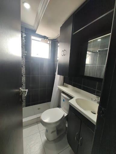 Apartamento de 3 alcobas en arriendo en Floralia I Sector, Bogotá, 53 m² · foto 16 de 23