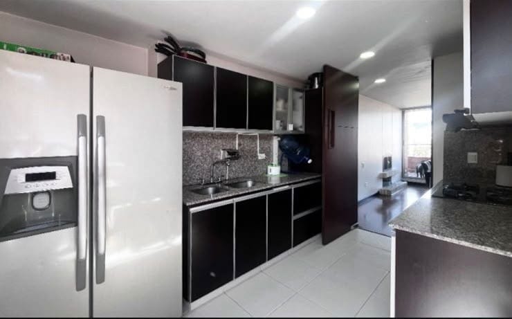 Apartamento de 3 alcobas en venta en Colina Campestre, Bogotá, 127 m² · foto 4 de 24