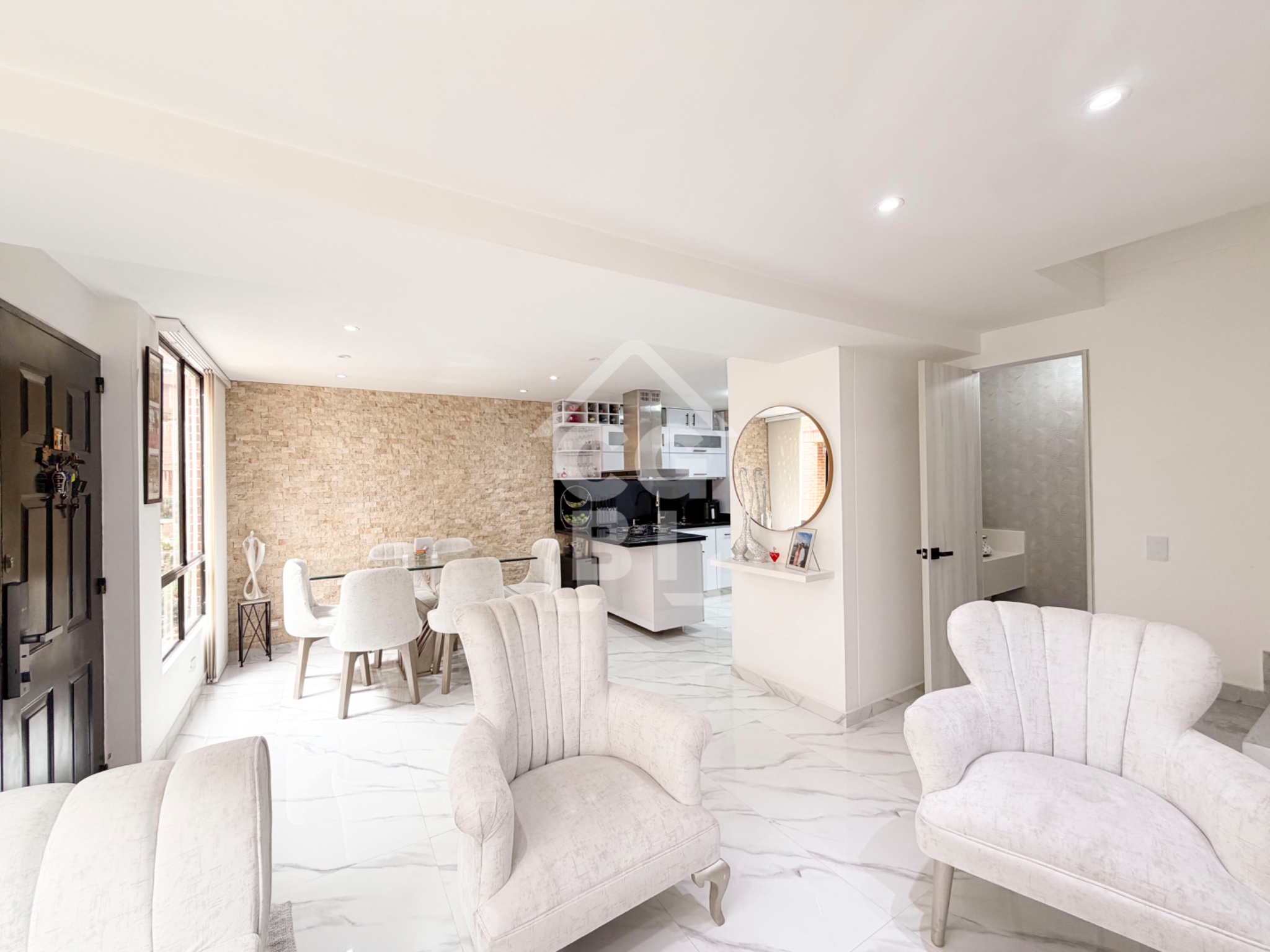 Casa en venta en Mazuren, Bogotá · foto 4 de 24