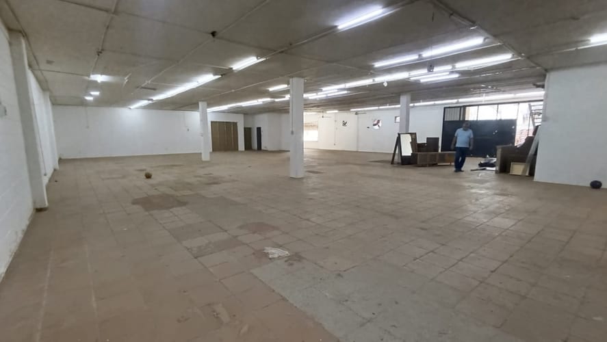 Bodega en arriendo en La Concepcion, Barranquilla, 1585 m² · foto 7 de 20