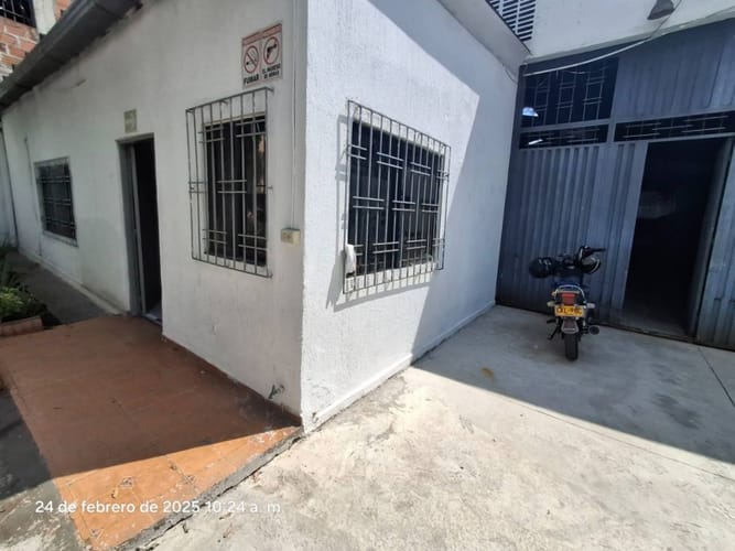 Bodega en arriendo en Ub. Vegas De Villamizar, Girón, 1000 m² · foto 5 de 24