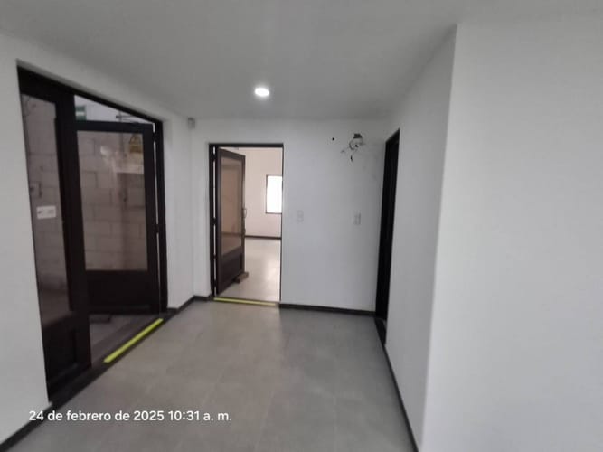Bodega en arriendo en Ub. Vegas De Villamizar, Girón, 1000 m² · foto 11 de 24