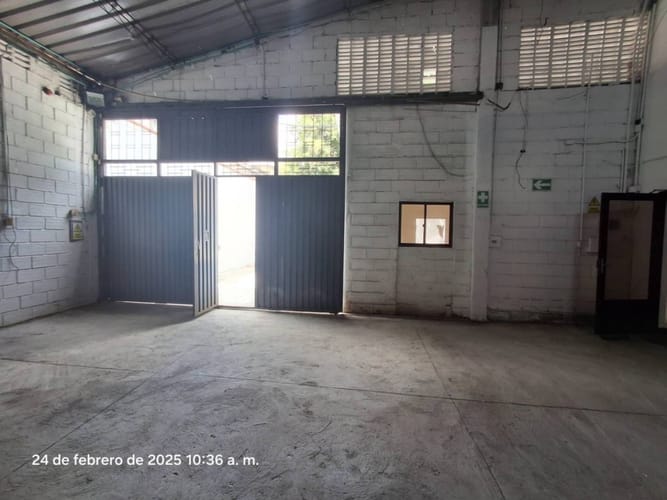 Bodega en arriendo en Ub. Vegas De Villamizar, Girón, 1000 m² · foto 17 de 24