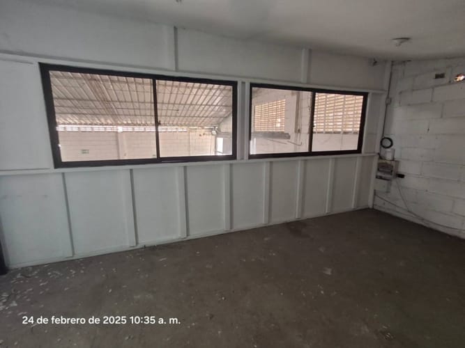 Bodega en arriendo en Ub. Vegas De Villamizar, Girón, 1000 m² · foto 19 de 24