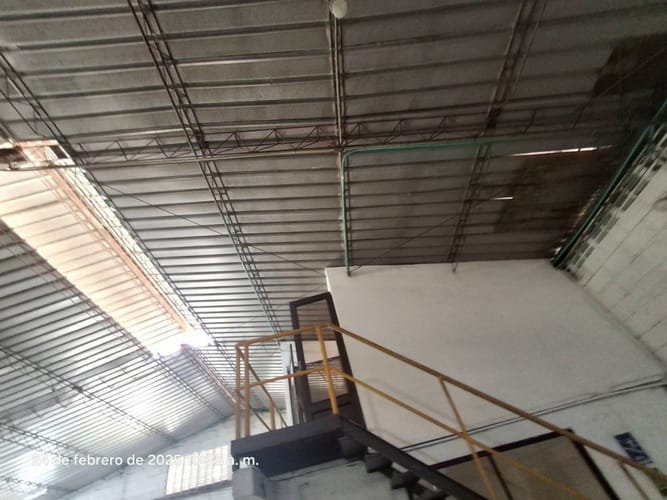 Bodega en arriendo en Ub. Vegas De Villamizar, Girón, 1000 m² · foto 20 de 24