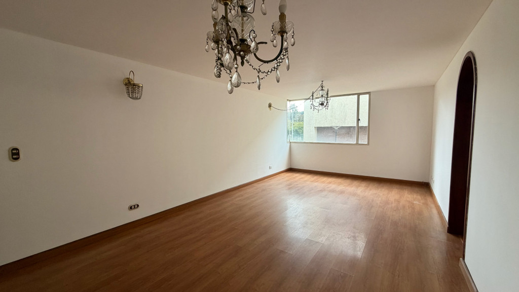 Apartamento en venta en Colina Campestre, Bogotá · foto 2 de 18