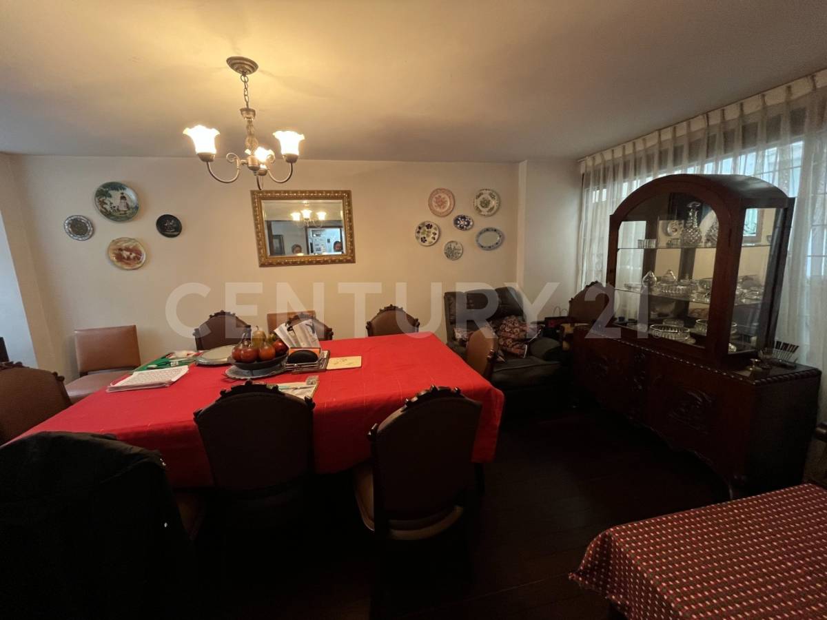 Casa en venta en Cedritos, Bogotá · foto 3 de 7