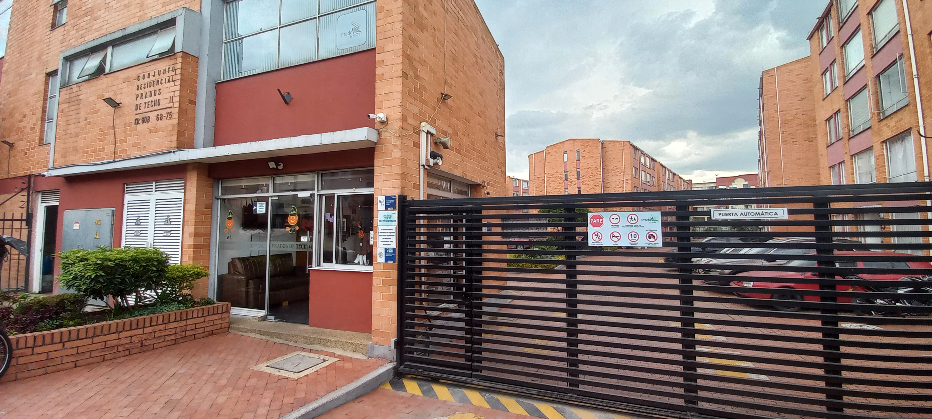 Apartamento en venta en Castilla, Bogotá · foto 2 de 20