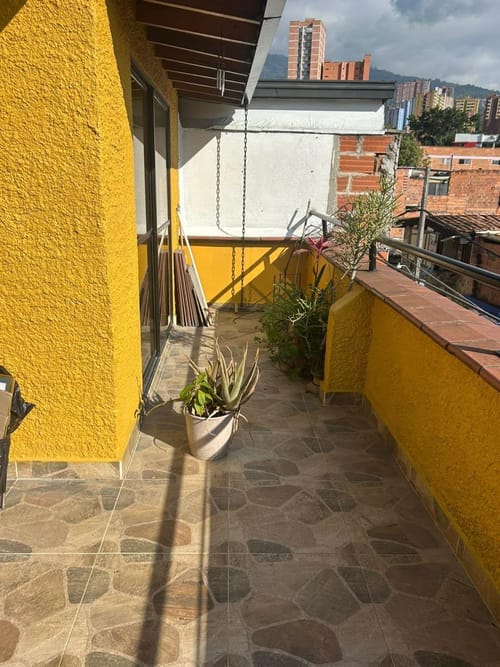 Apartamento de 4 alcobas en arriendo en Santa Lucia, Medellín, 142 m² · foto 22 de 23