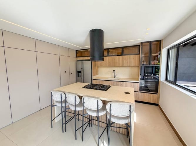 Casa de 5 alcobas en venta en Ruitoque Condominio, Piedecuesta, 300 m² · foto 4 de 24