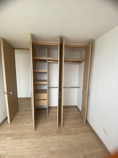 Apartamento de 2 alcobas en arriendo en El Vergel, Bogotá, 56 m² · foto 9 de 15