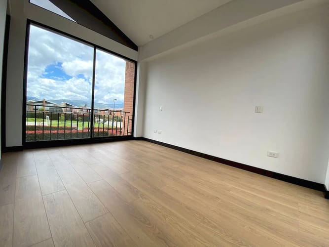 Casa de 3 alcobas en venta en Chuntame, Soacha, 176 m² · foto 10 de 19